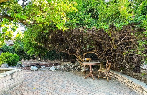 Agua Dulce House | Charming 1 BR Poolside Retreat - Lou2-Bur