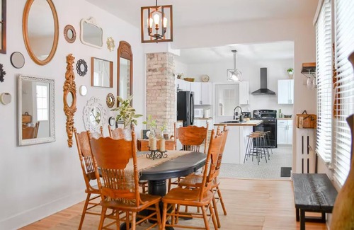 Green Bay House | Charming 1870's Downtown Loft