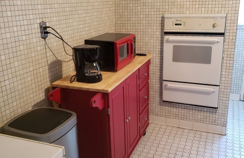 Forest Hill House | Charming 1BD Apt in a Prized Location