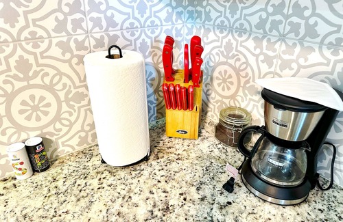 Biggs Field Apartment | Charming 1BR/1BA Rental - Fully Remodeled & Cozy Unit 2n