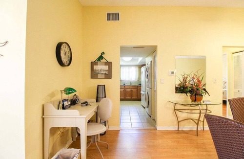 Bradenton Condo | Charming 1BR in Meadowcroft near Anna Maria Island - Villa In The Clouds