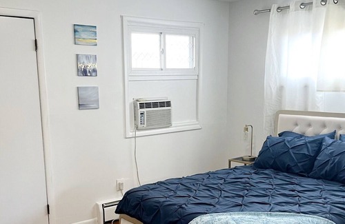 Albany Apartment | Charming 2 bdrm Apt -Home Away from Home in prime location
