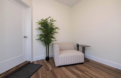 Lawrenceville Apartment | Charming 2-bedroom apartment in peaceful Lawrence Township with AC