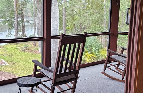 Bell House | Charming 2 Bed/2 Bath On the Suwannee River near Rock Bluff Springs.