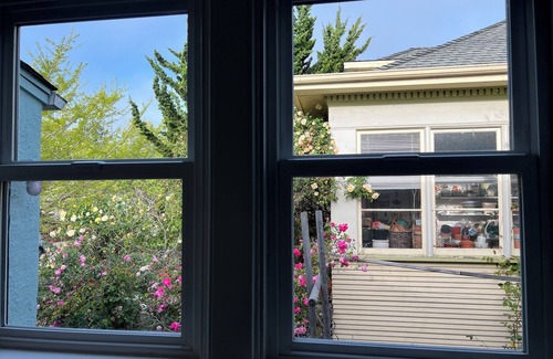Poets Corner House | Charming 2-bed 2-bath Berkeley Home