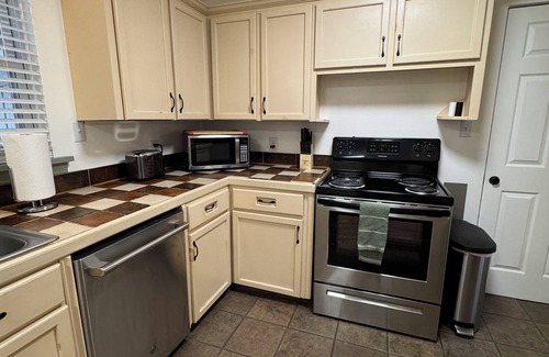 Pisgah Forest House | Charming 2-bedroom home close to town & only minutes to hiking, & waterfalls