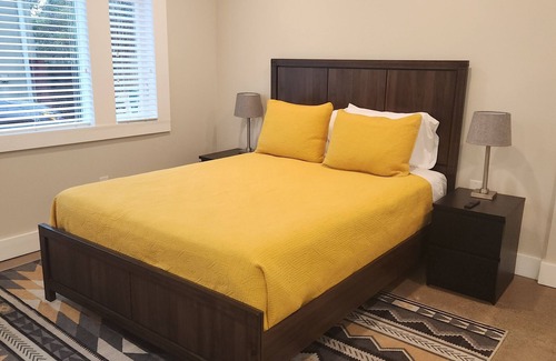 Adams Point Apartment | Charming 2-bedroom 2 bathroom apartment in fantastic Oakland near Lake Merritt