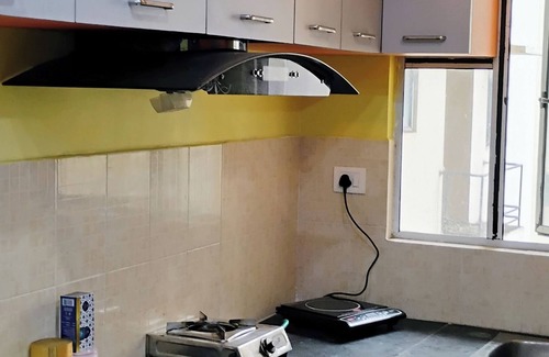 Bhandardaha Apartment | Charming 2-bedroom apartment with AC, WiFi in nice Maheshtala