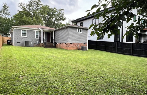 Charlotte Apartment | Charming 2-bedroom Apartment near NoDa, Plaza Midwood, Uptown, and more