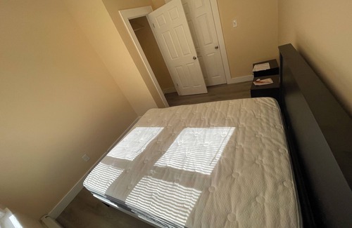 Lower Vailsburg Apartment | Charming 2-bedroom apartment in Irvington with WiFi