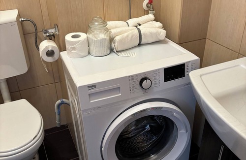 Arad Apartment | Charming 2-bedroom apartment with AC, WiFi in superb Arad