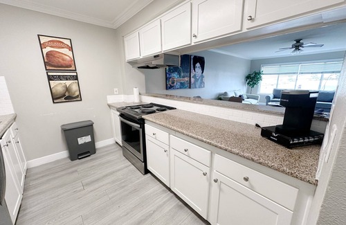 Northwest Torrance Condo | Charming 2-bedroom condo in pleasant Torrance with Pool