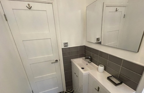 Didsbury Apartment | Charming 2 Bedroom Apartment in Didsbury with free parking