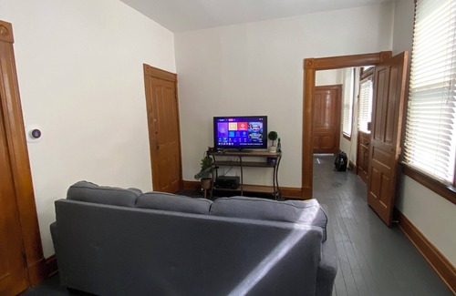 Covington House | Charming 2-bedroom house with WiFi, off street parking and side yard.