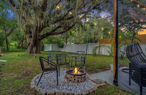 North Sarasota House | Charming 2-bedroom house in the heart of Sarasota