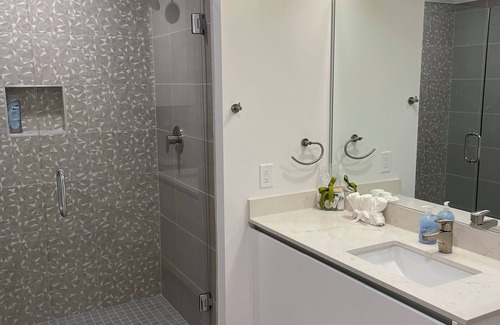 Church Street House | Charming 2-bedroom house with AC, WiFi in excellent Atlanta