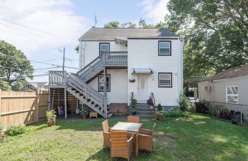 Devon House | Charming 2-bedroom house with WiFi, AC in delightful Milford