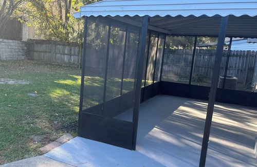 Reading House | Charming 2-bedroom house in superb Reading with WiFi, AC