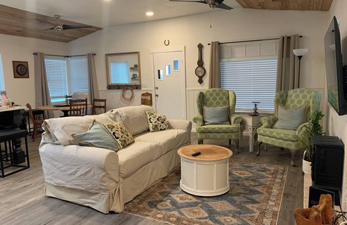 Pearcy House | Charming 2-bedroom house in peaceful Pearcy with WiFi, AC