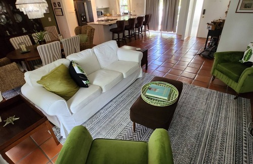 The Meadows House | Charming 2-bedroom pool home in welcoming Sarasota with WiFi, AC