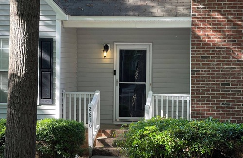 Southwest Raleigh House | Charming 2-bedroom townhome in wonderful Raleigh with WiFi, AC