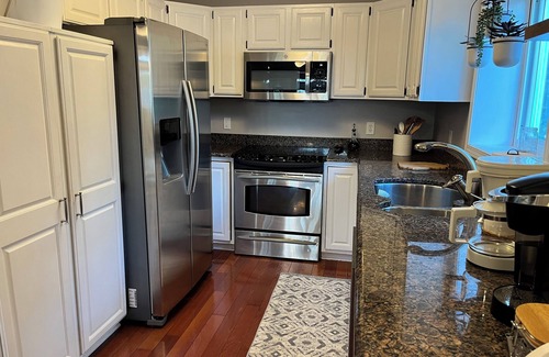 Battle Creek House | Charming 2-bedroom 2 bath lake house on Goguac Lake in Battle Creek with WiFi/AC