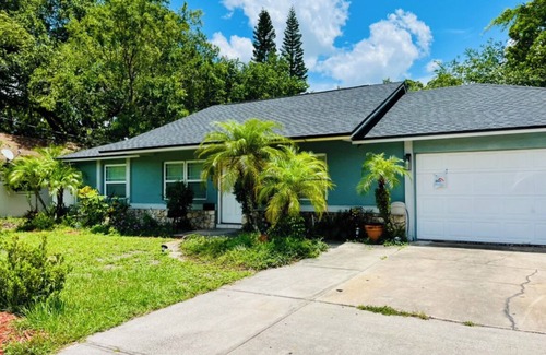 Casselberry House | Charming 2-bedroom house in enchanting Casselberry with AC