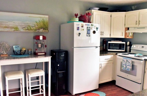 Lincoln City House | Charming 2-bedroom kid and pet friendly house in enchanting Lincoln City