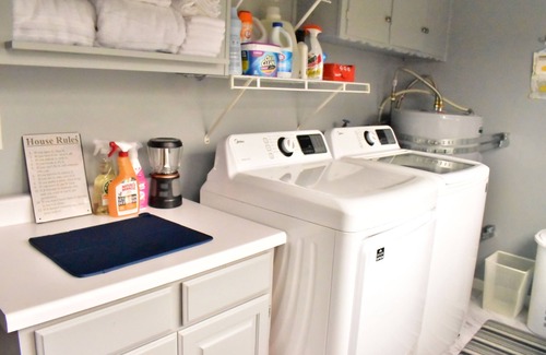 Lincoln City House | Charming 2-bedroom kid and pet friendly house in enchanting Lincoln City