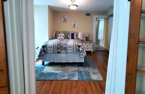 Mid-City Apartment | Charming 2-bedroom apartment in quiet New Orleans neighborhood