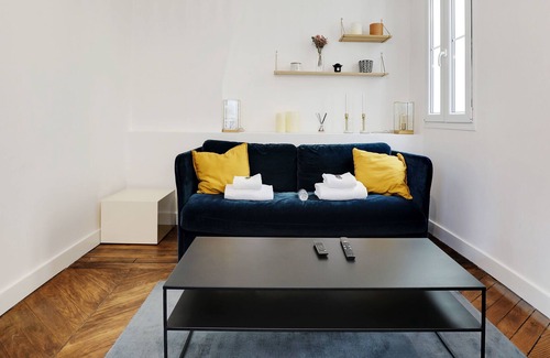 Quartier Saint-Ambroise Apartment | Charming 2 rooms high marsh - 2P - Mobility lease