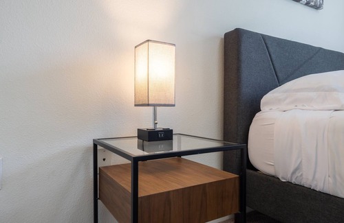 Covington Apartment | Charming 2BD/2BA Retreat in Covington – Your Perfect Getaway