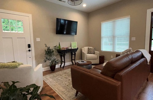 Charlotte House | Charming 2BR/2BA Cottage in South End