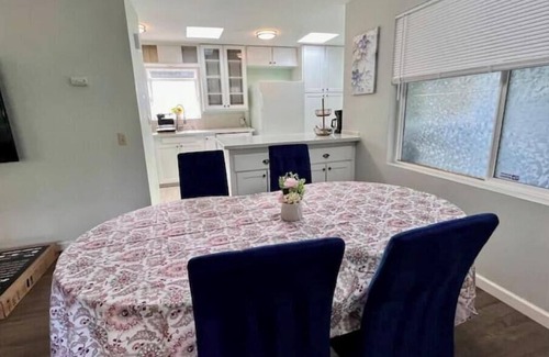 Bothell House | Charming 2BR w/Garden Retreat & 2 Free Parking