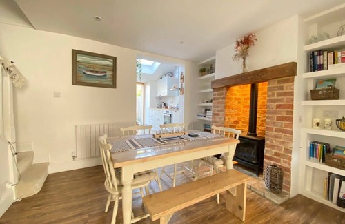 Little Shelford House | Charming 3 Bedroom Cottage With Lovely Garden