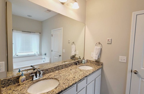 West Columbia House | Charming 3-bedroom house with backyard and 2-car garage