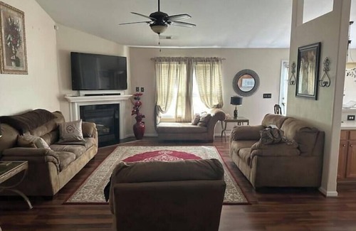 Winston - Salem House | Charming 3-bedroom house in Winston-Salem with AC, WiFi