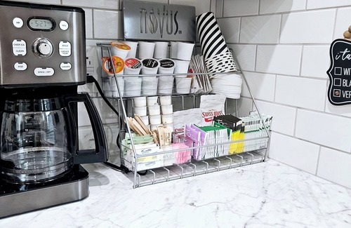 Eastside House | Charming 3-bedroom apartment within 5 minutes of SU, Le Moyne, and Hospitals