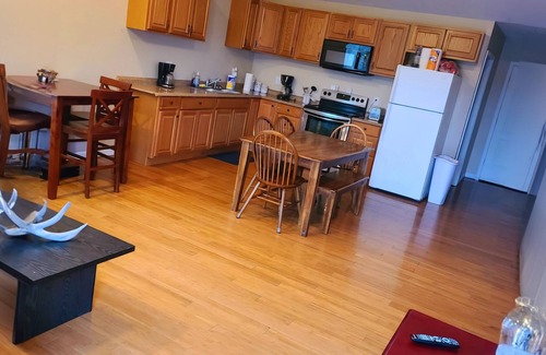 Fowler House | Charming 3-bedroom building with WiFi, AC in enjoyable West Point