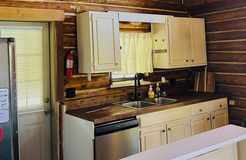 Eucha Cabin | Charming 3-bedroom cabin in Eucha with WiFi and FirePit