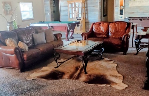 Eufaula Other | Charming 3-bedroom farmhouse in awesome Eufaula with Wi-Fi, ,boat ramp and dock