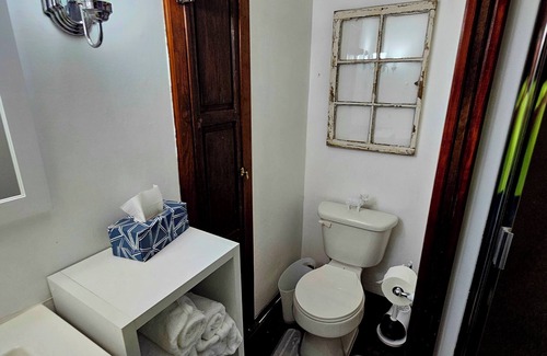 Athens Other | Charming 3-bedroom farmhouse with AC and WiFi in wonderful Athens