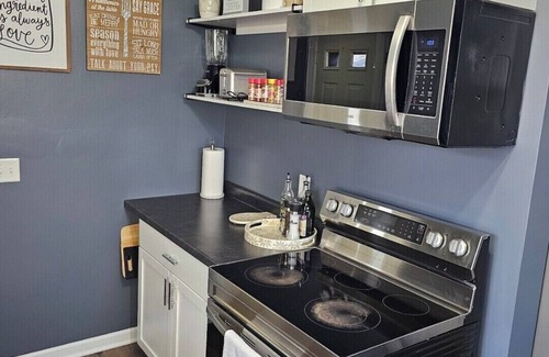 Lafayette House | Charming 3-bedroom house located 10 minutes from Purdue University