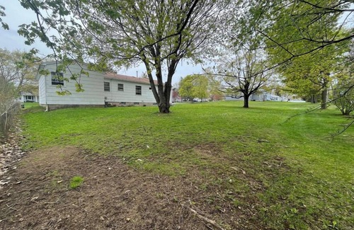 Ionia House | Charming 3-bedroom house with WiFi in Rochester