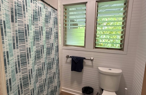 Hilo House | Charming 3-bedroom home in Hilo town