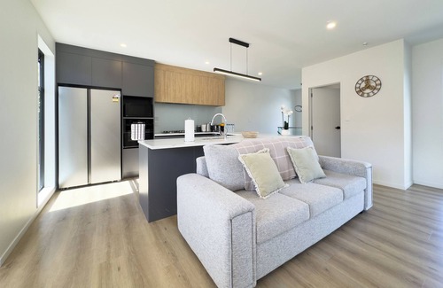 Forrest Hill House | Charming 3-Bedroom House on the North Shore