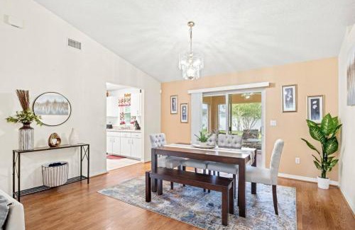 Palm Coast House | Charming 3-bedroom house & WiFi - Spotless Villas