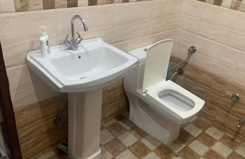 Kharar House | Charming 3-bedroom house with AC, WiFi in pleasant Kharar