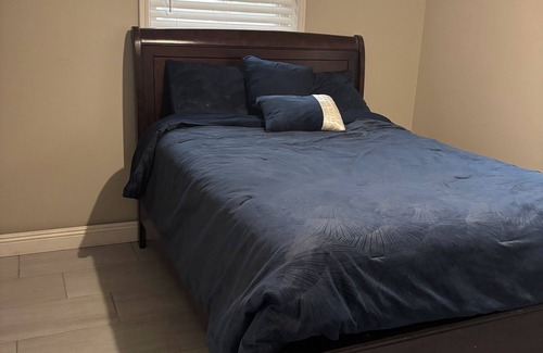 Biggs Field House | Charming 3-bedroom house in lovely El Paso with WiFi, AC