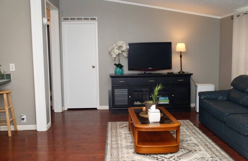 Northport House | Charming 3 Bedroom in the heart of Leelanau County